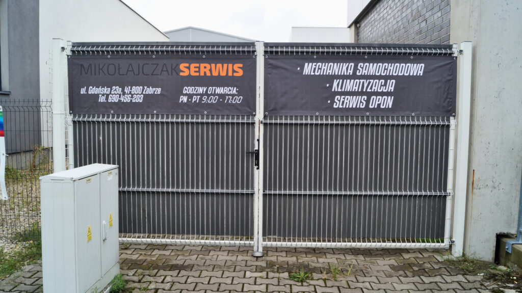 Serwis samochodowy w Zabrzu - baner reklamowy wiszący